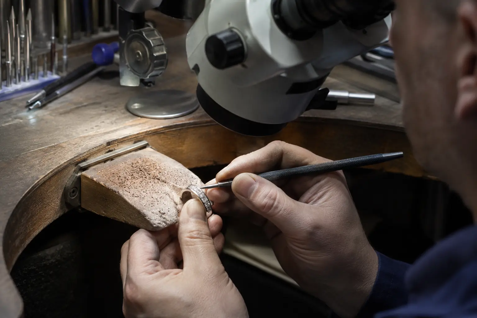 How setting and claw work is assessed — A&M Workshop Journal